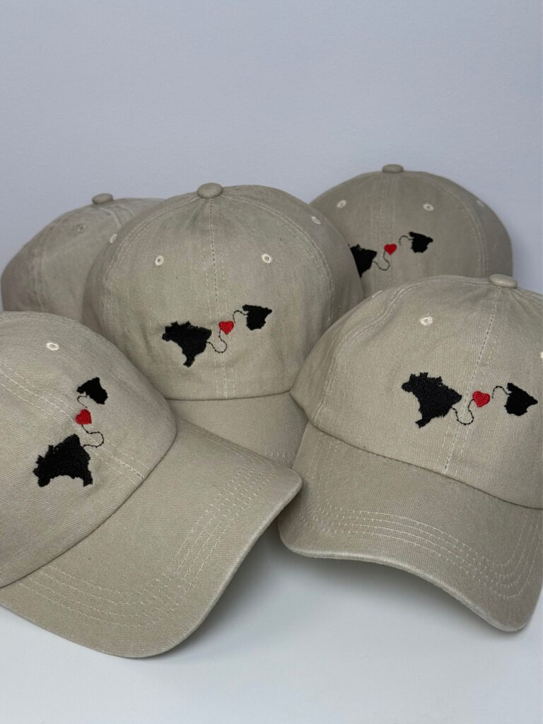 Gorras bordadas con los mapas de Brasil y España unidos por un corazón, regalo personalizado para invitados de boda