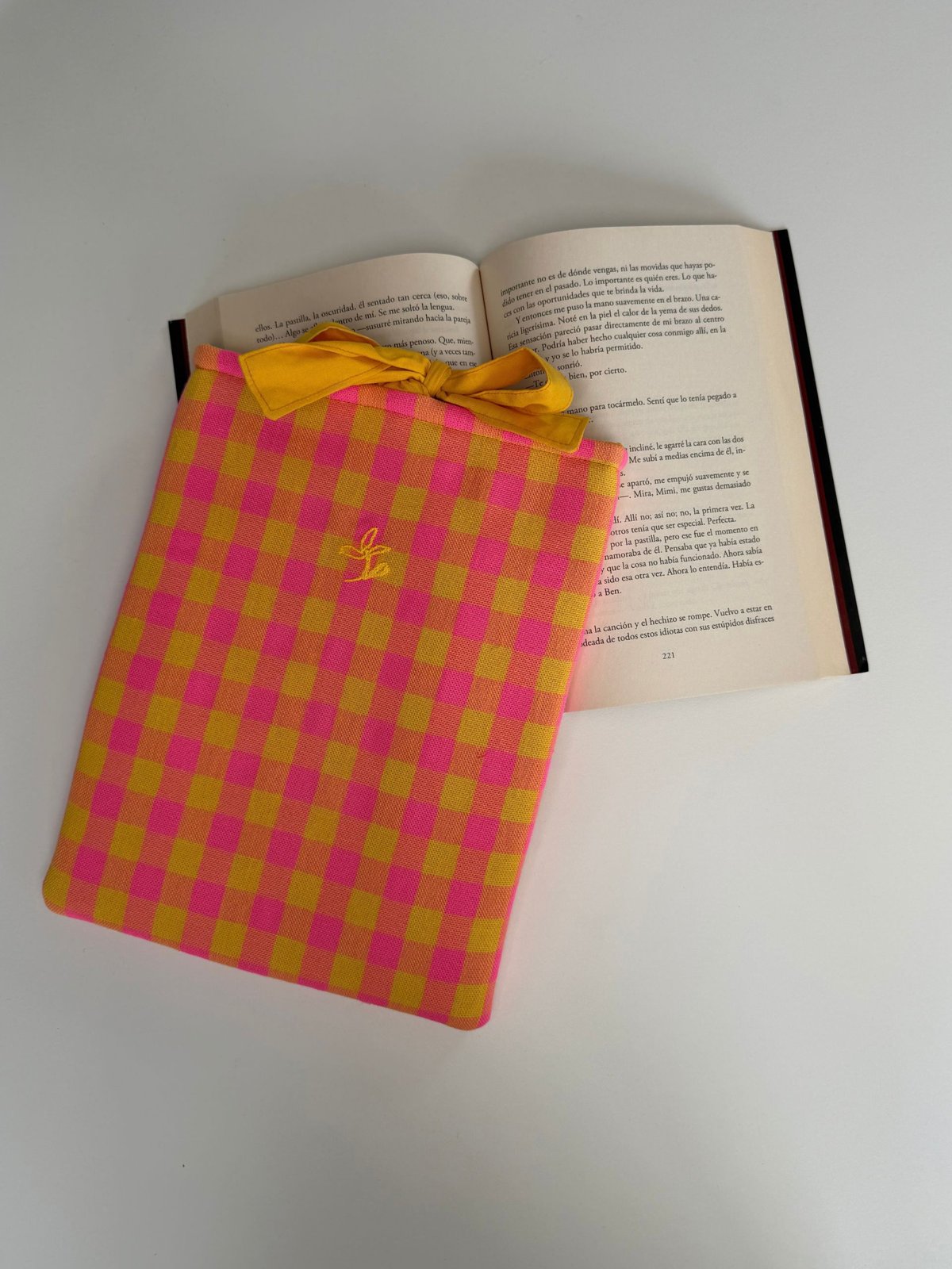 Funda de libro Ágatha vichy rosa/amarillo
